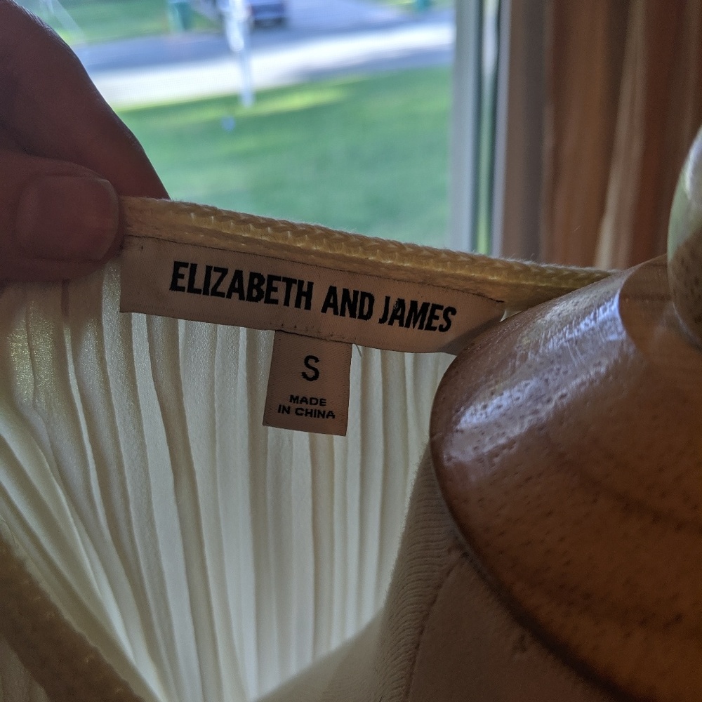 Elizabeth and James Cream long sleeve pleated top - Picture 3 of 6